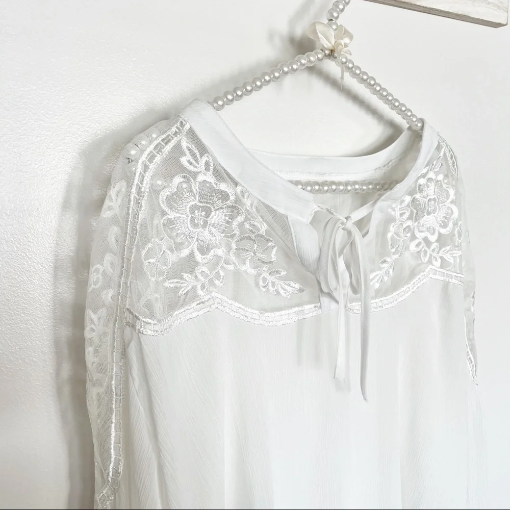 Floral Lace Embroidered Blouse - Picture 6 of 13